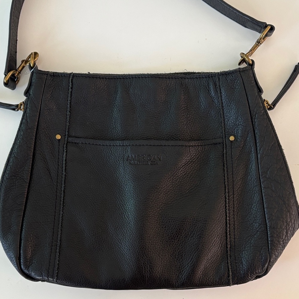 AMERICAN LEATHER COMPANY BLACK SHOULDER BAG BRASS HARDWARE SNAP POCKET ON FRONT